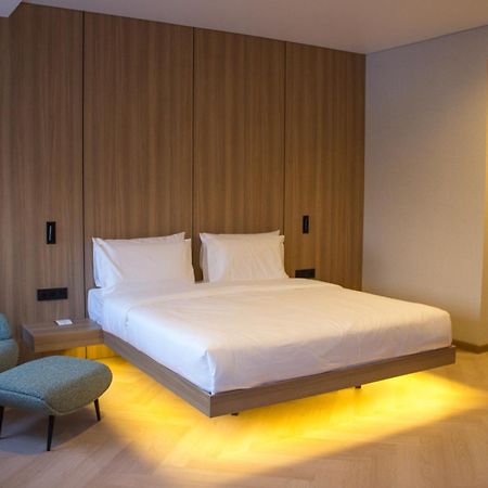 Resident Hotel Abay Алма Ата Екстериор снимка