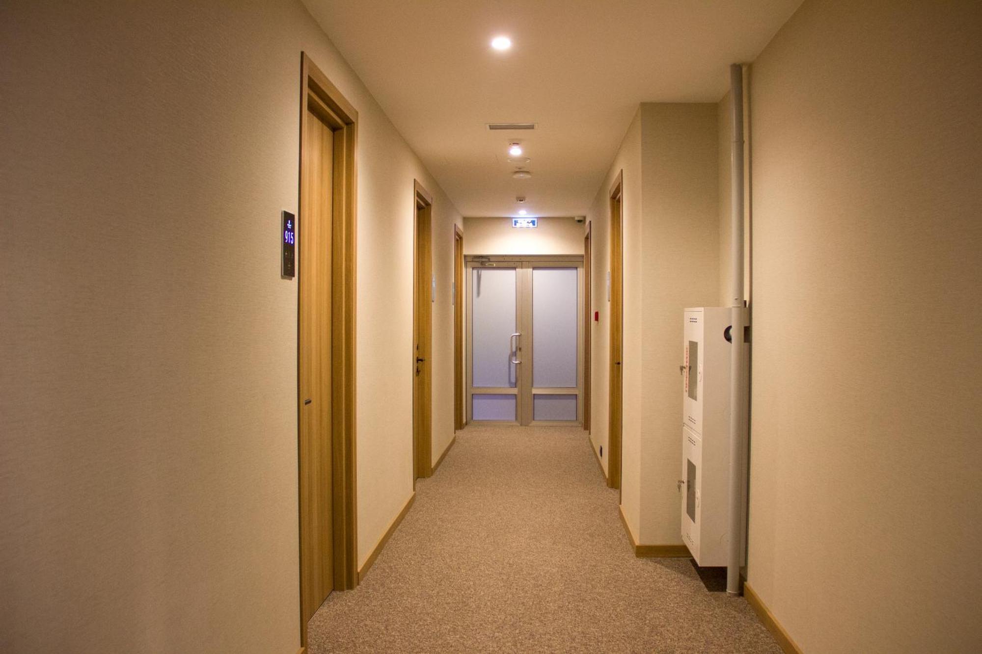 Resident Hotel Abay Алма Ата Екстериор снимка