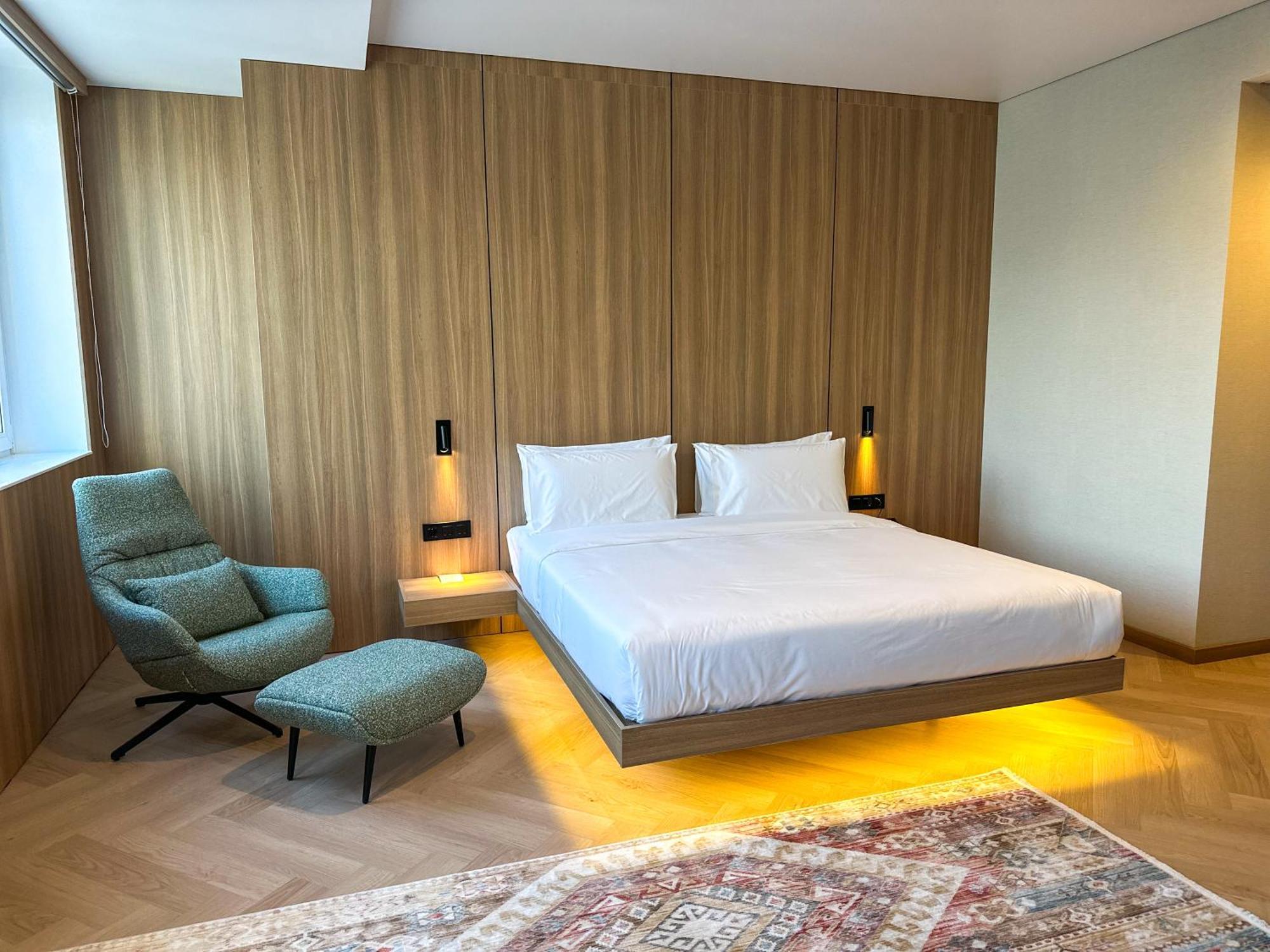 Resident Hotel Abay Алма Ата Екстериор снимка