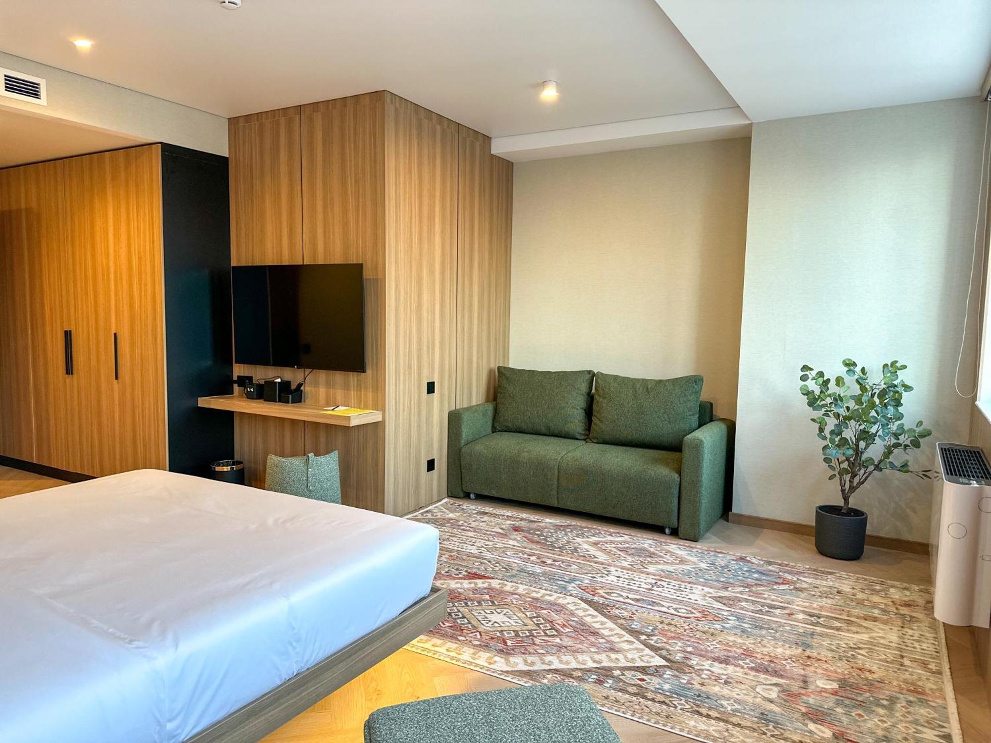 Resident Hotel Abay Алма Ата Екстериор снимка